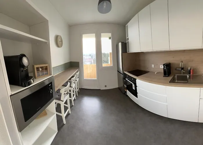 Cocon Cosy Verdoyant - Free Private Parking, Breakfast, Wifi, Netflix 公寓 *