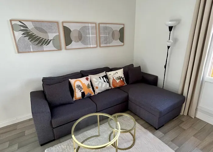 Cocon Cosy Verdoyant - Free Private Parking, Breakfast, Wifi, Netflix 凯恩